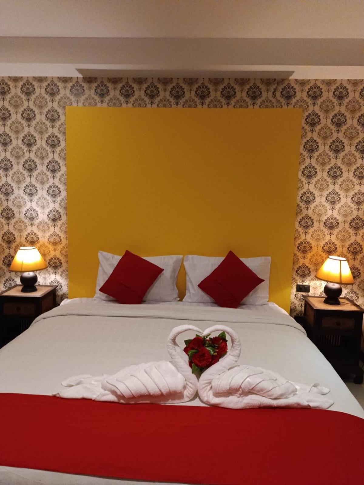 Aura Inn Rooms Pattaya ภายนอก รูปภาพ