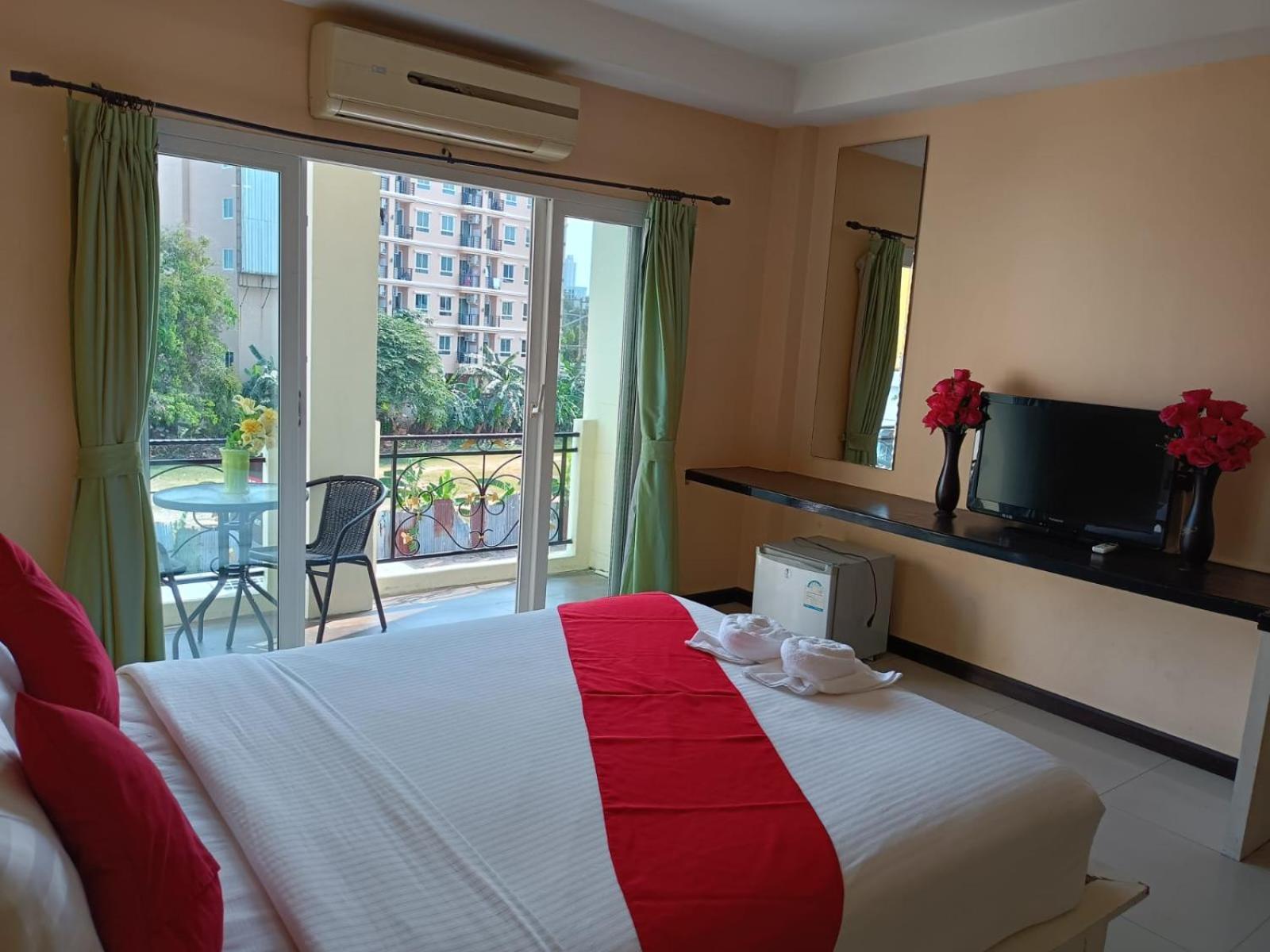 Aura Inn Rooms Pattaya ภายนอก รูปภาพ