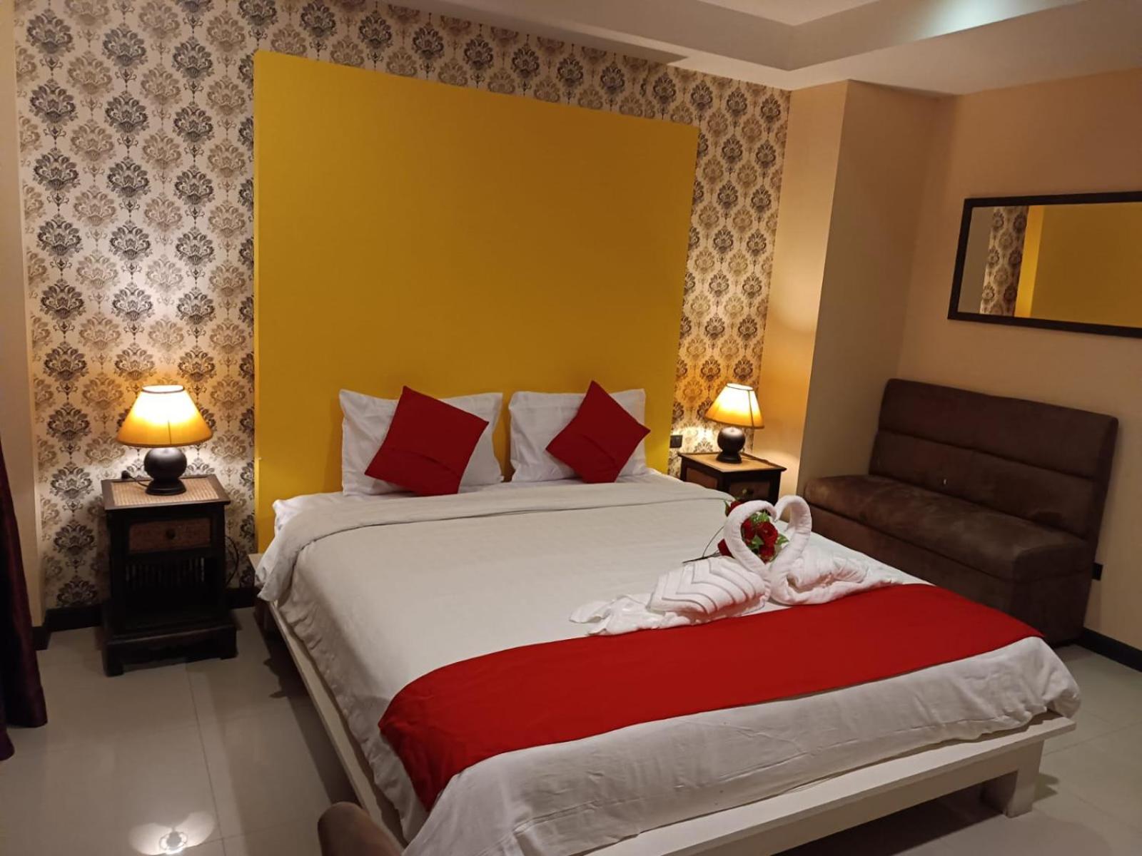 Aura Inn Rooms Pattaya ภายนอก รูปภาพ
